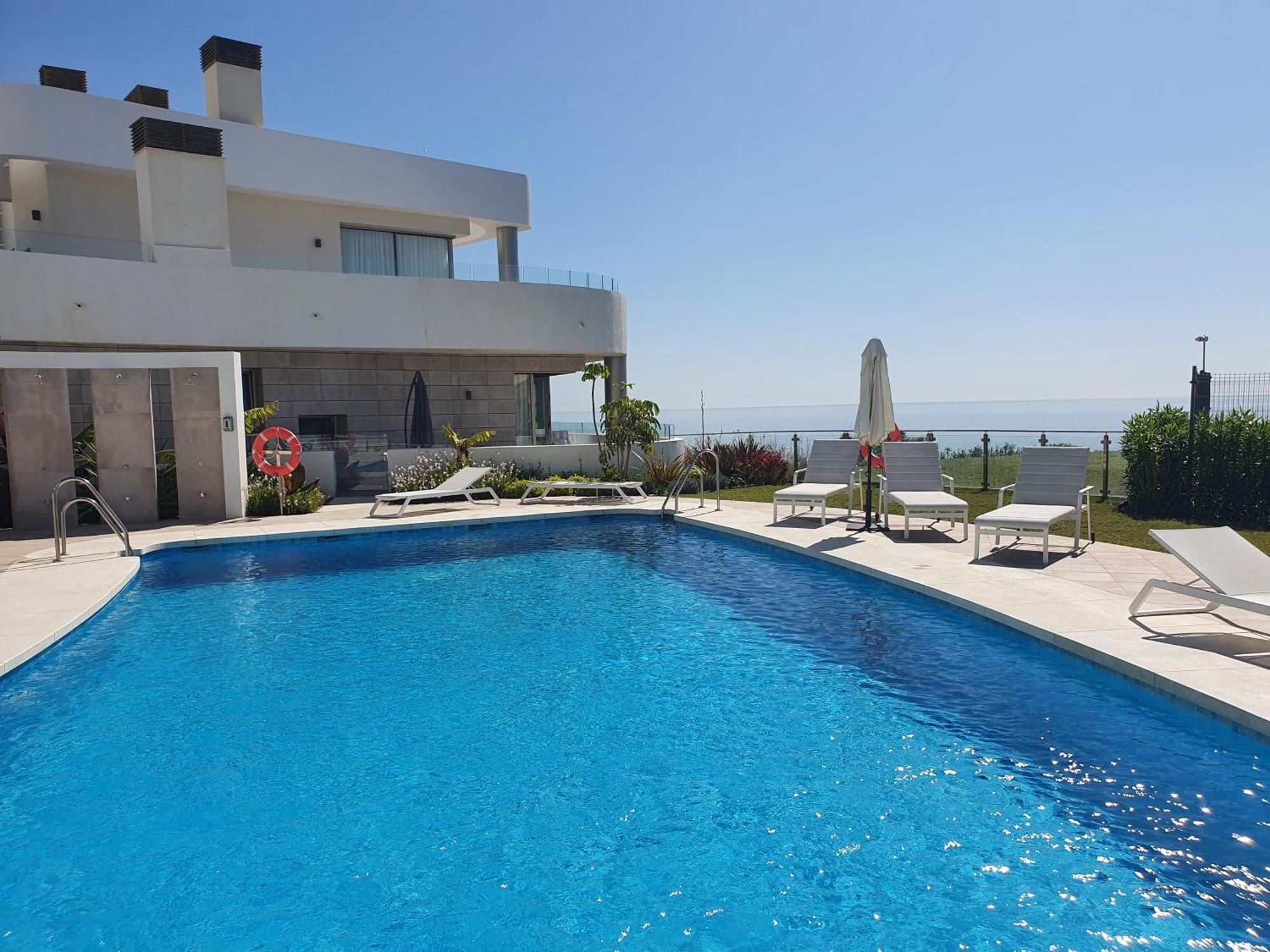 Luxury Beachfront Apartment With Pool, Sauna, Fitness And Gym In Province Malaga, Andalusia Mijas Exterior foto