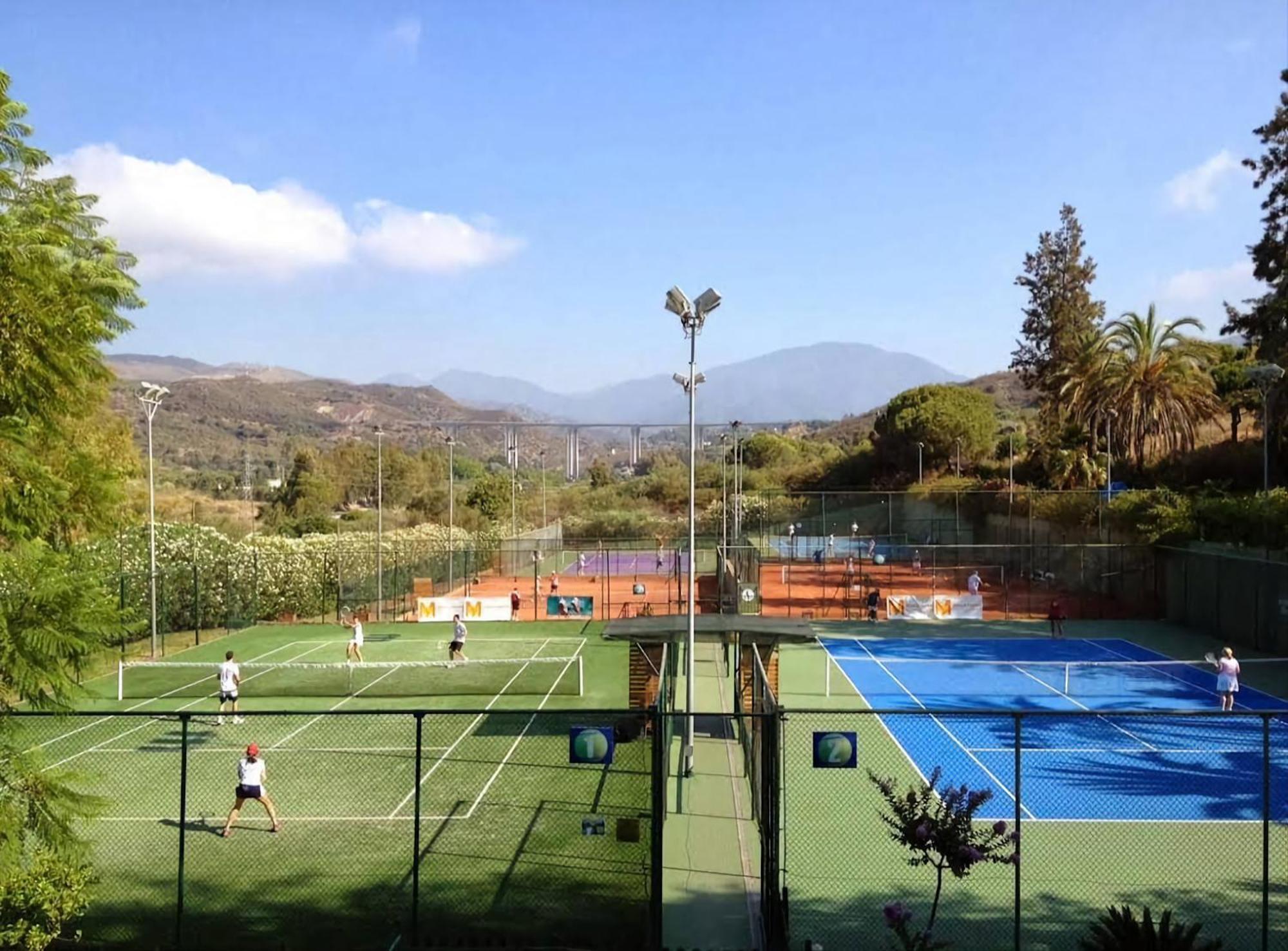 Luxury Beachfront Apartment With Pool, Sauna, Fitness And Gym In Province Malaga, Andalusia Mijas Exterior foto